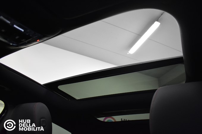 MERCEDES-BENZ GLA 35 4Matic AMG Premium Plus